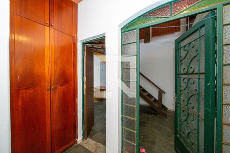 CIRCULACAO de casa para alugar com 4 quartos, 230m² em Alto Barroca, Belo Horizonte