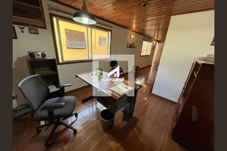 Casa à venda com 3 quartos, 240m² em Vila Alexandria, São Paulo