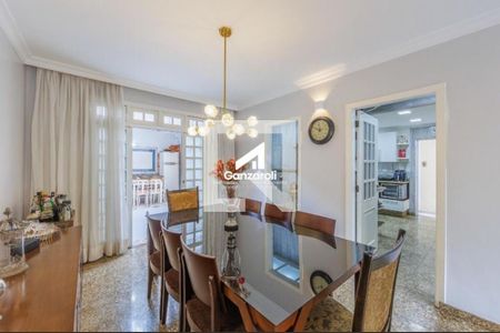 Casa à venda com 4 quartos, 317m² em Planalto Paulista, São Paulo