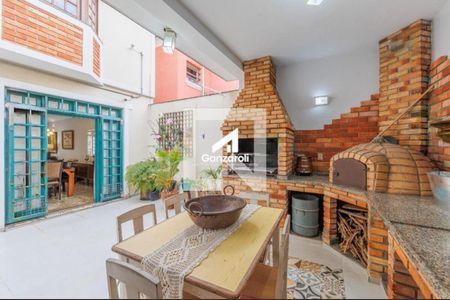 Casa à venda com 4 quartos, 317m² em Planalto Paulista, São Paulo