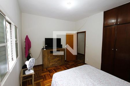 Quarto 1 de casa à venda com 5 quartos, 156m² em Bonfim, Belo Horizonte
