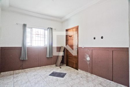 Casa à venda com 3 quartos, 164m² em Vila Pereira Cerca, São Paulo