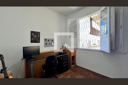 quarto  de casa à venda com 3 quartos, 161m² em Alto Barroca, Belo Horizonte