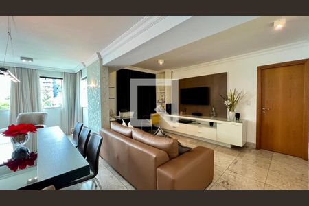 sala  de apartamento à venda com 4 quartos, 125m² em Funcionários, Belo Horizonte