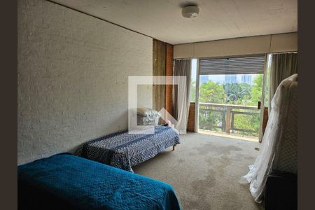 Casa à venda com 4 quartos, 550m² em Jardim Guedala, São Paulo