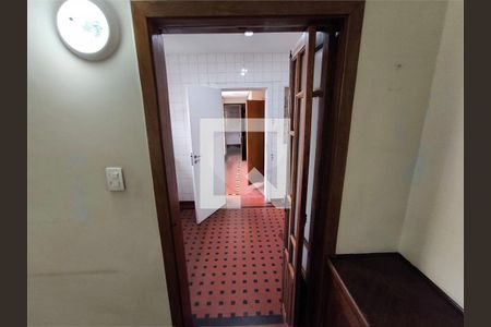 Casa à venda com 5 quartos, 142m² em Jardim Trussardi, São Paulo