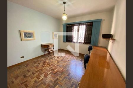 Casa à venda com 3 quartos, 178m² em Jardim Piqueroby, São Paulo