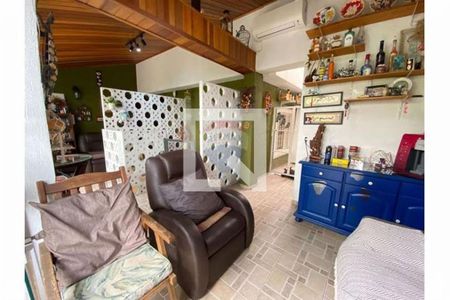 Casa à venda com 4 quartos, 327m² em Chácara Belenzinho, São Paulo