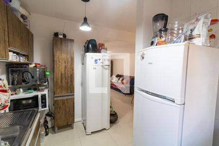 Cozinha de casa de condomínio à venda com 3 quartos, 99m² em Espírito Santo, Porto Alegre