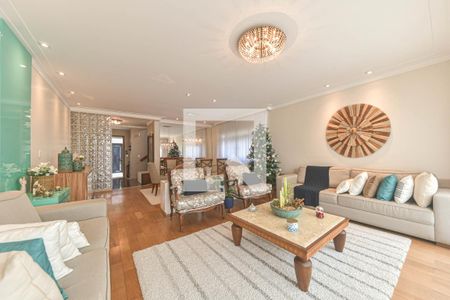 Casa à venda com 4 quartos, 214m² em Campo Belo, São Paulo