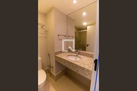 Banheiro de kitnet/studio para alugar com 1 quarto, 30m² em Boa Viagem, Niterói