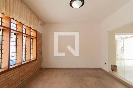 Sala de casa para alugar com 2 quartos, 180m² em Jardim Simus, Sorocaba