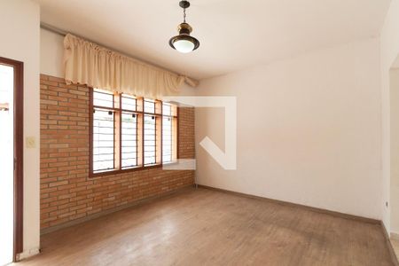 Sala de casa para alugar com 2 quartos, 180m² em Jardim Simus, Sorocaba