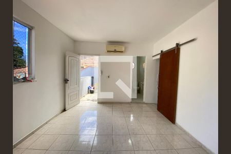 Apartamento para alugar com 2 quartos, 35m² em Todos Os Santos, Rio de Janeiro