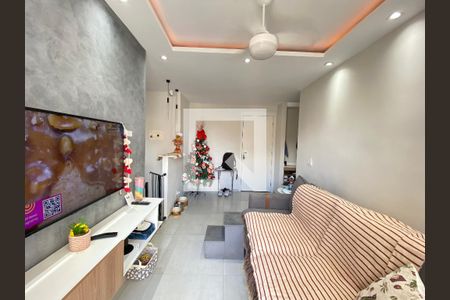 Sala de apartamento para alugar com 1 quarto, 45m² em Todos Os Santos, Rio de Janeiro