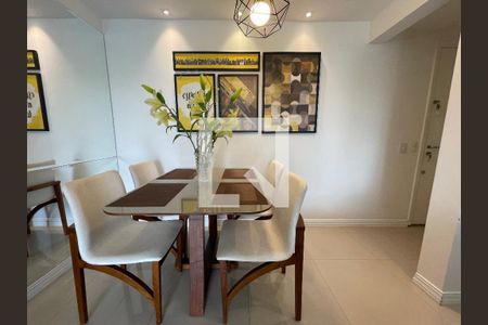 Sala de apartamento para alugar com 2 quartos, 64m² em Vila Sônia, São Paulo