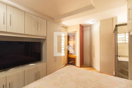 Quarto 1 Suite 1 de casa para alugar com 3 quartos, 105m² em Novo Mundo, Curitiba