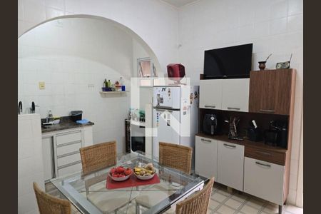 Casa à venda com 7 quartos, 278m² em Ipiranga, São Paulo