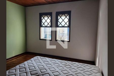 Casa à venda com 7 quartos, 278m² em Ipiranga, São Paulo