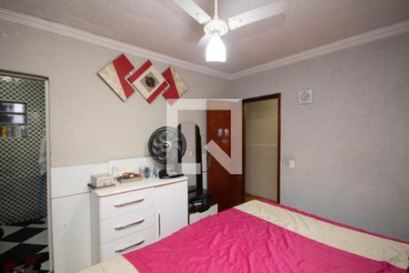 Suíte  de casa à venda com 3 quartos, 220m² em Jardim Modelo, São Paulo