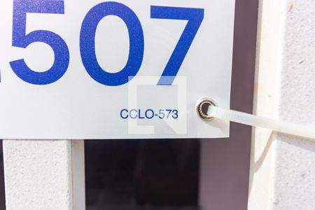 Code de casa para alugar com 3 quartos, 200m² em Recanto das Rosas, Osasco
