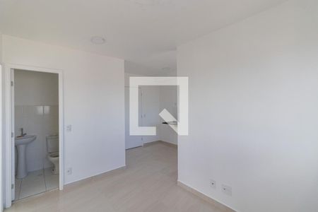 Sala/Cozinha/Área de Serviço de apartamento à venda com 2 quartos, 35m² em Vila Ré, São Paulo