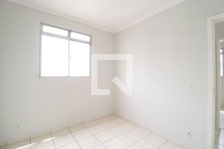 Quarto 1 de apartamento para alugar com 2 quartos, 48m² em Shopping Park, Uberlândia