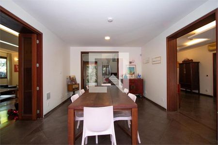 Casa à venda com 4 quartos, 615m² em Jardim Paulista, São Paulo