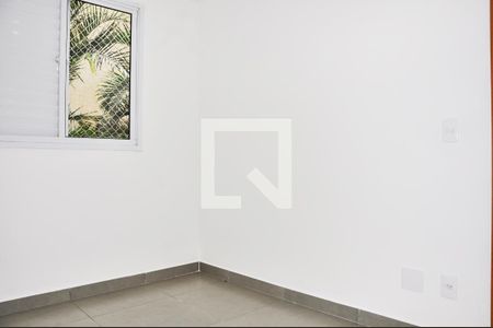 Quarto 01 de apartamento para alugar com 2 quartos, 48m² em Jardim Iris, São Paulo