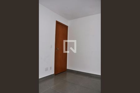 Quarto 01 de apartamento para alugar com 2 quartos, 48m² em Jardim Iris, São Paulo