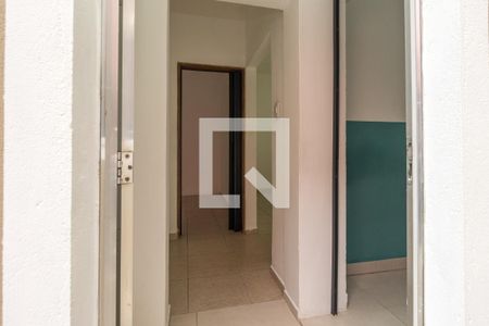 Entrada de casa para alugar com 2 quartos, 60m² em São Lucas, São Paulo