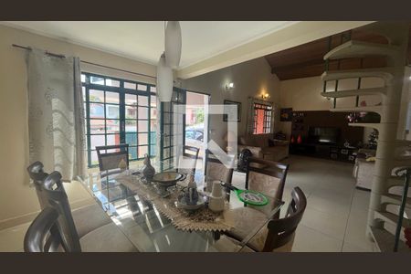 Casa à venda com 4 quartos, 249m² em Cidade Universitária, Campinas