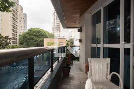 Sala de apartamento à venda com 3 quartos, 149m² em Chácara Inglesa, São Paulo