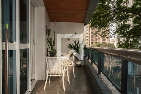 Varanda de apartamento à venda com 3 quartos, 149m² em Chácara Inglesa, São Paulo