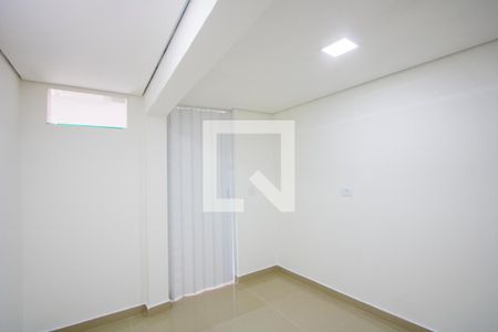 Quarto 2 de apartamento para alugar com 2 quartos, 50m² em Jardim do Estádio, Santo André