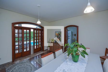 Sala de Jantar de casa à venda com 4 quartos, 350m² em Jardim Teresa, São Paulo