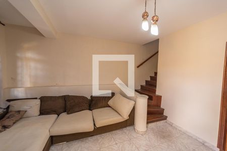 Sala de casa à venda com 4 quartos, 114m² em Cidade Patriarca, São Paulo