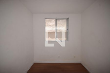 Quarto 1 de apartamento para alugar com 2 quartos, 45m² em Guadalupe, Rio de Janeiro