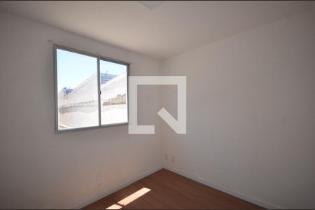 Quarto 2 de apartamento para alugar com 2 quartos, 45m² em Guadalupe, Rio de Janeiro