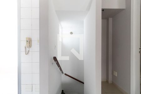 Escada de Acesso para a Garagem de casa de condomínio à venda com 3 quartos, 196m² em Jardim Previdencia, São Paulo