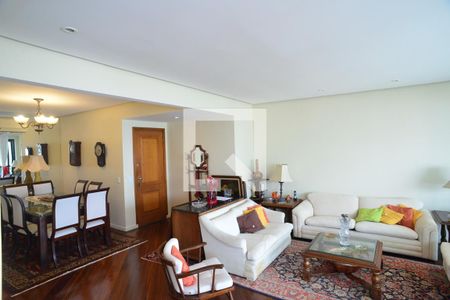 Sala de apartamento para alugar com 3 quartos, 190m² em Barra da Tijuca, Rio de Janeiro