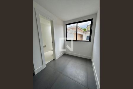 Casa à venda com 4 quartos, 350m² em Barra da Tijuca, Rio de Janeiro