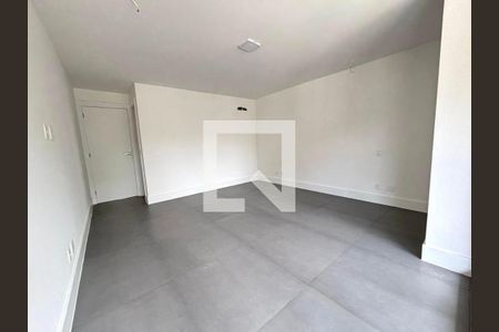 Casa à venda com 4 quartos, 350m² em Barra da Tijuca, Rio de Janeiro