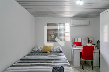 Quarto 2 de casa à venda com 4 quartos, 200m² em Vila Brasilio Machado, São Paulo