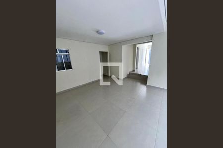 Casa à venda com 2 quartos, 120m² em Vila Tibiriçá, Santo André