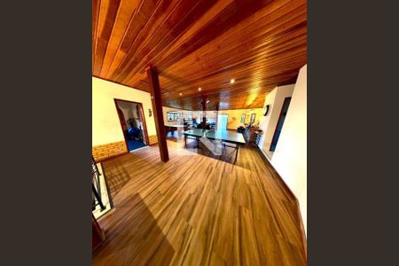 Casa à venda com 4 quartos, 826m² em Vila Progresso, Niterói