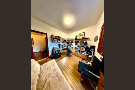 Casa à venda com 4 quartos, 826m² em Vila Progresso, Niterói