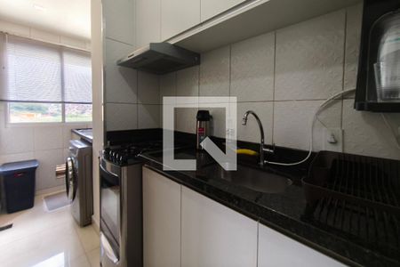 Cozinha de apartamento à venda com 2 quartos, 47m² em Jardim Samambaia, Campinas