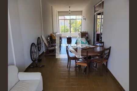 Casa à venda com 7 quartos, 1000m² em Barra da Tijuca, Rio de Janeiro