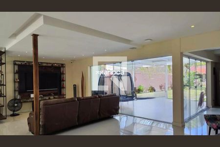 Casa à venda com 4 quartos, 675m² em Barra da Tijuca, Rio de Janeiro